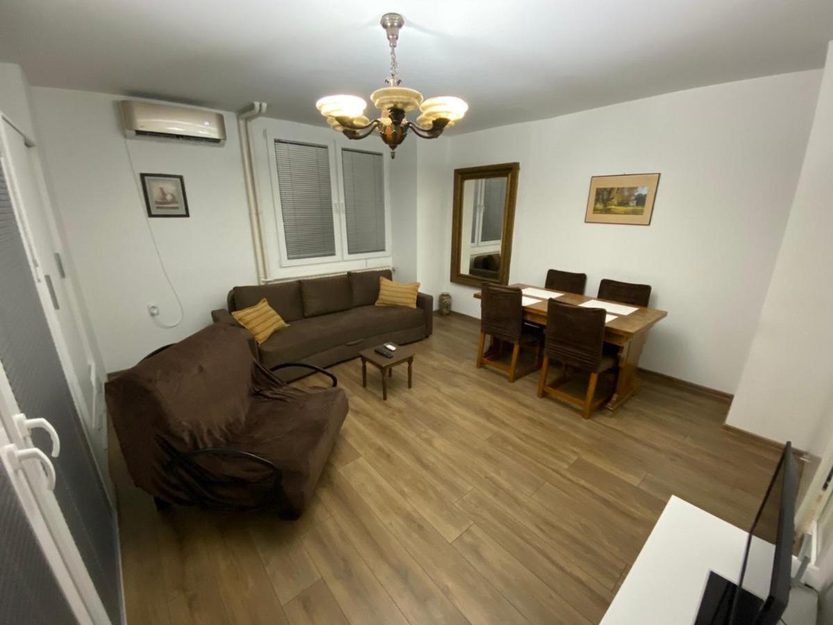 Apartment In The Center Of Escópia Exterior foto